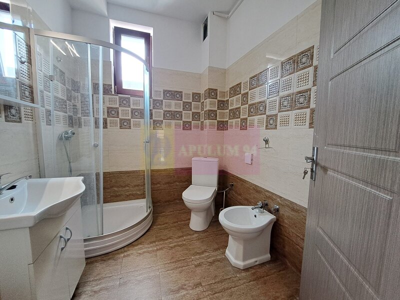 P+3 Timpuri Noi, 12 camere , ideal locuinta sau birouri